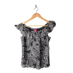Sunny Leigh | black & white ruffle trim sleeve blouse •
